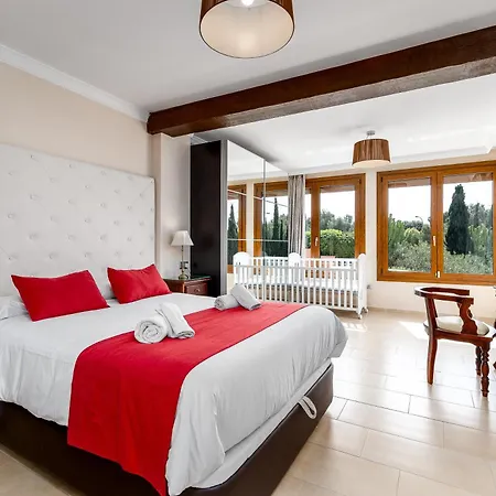 Mariposa Villa *