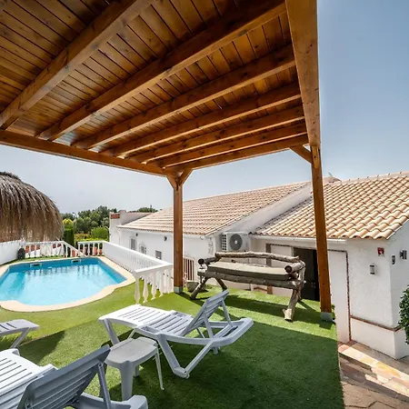 Mariposa Villa *
